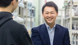 株式会社アミークス